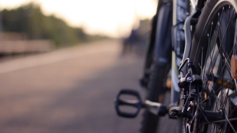 Photo of side view of bicycle chains